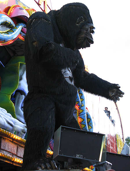 Heinerfest 2007 - Affe auf der Geisterbahn