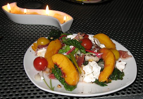 MangoldNektarinenSalat2.jpg