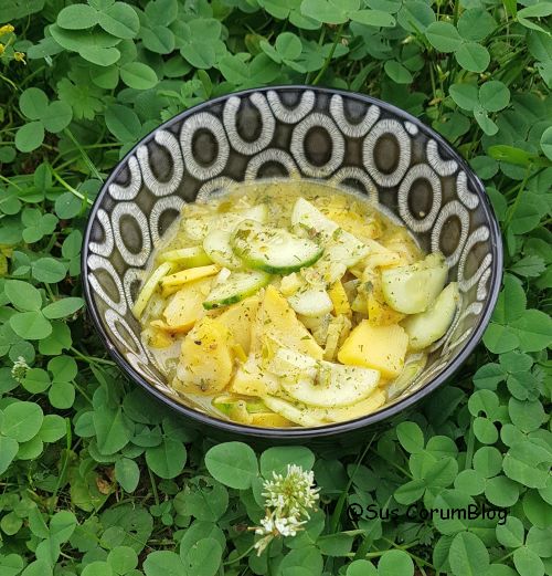 KartoffelGurkenSalat.jpg